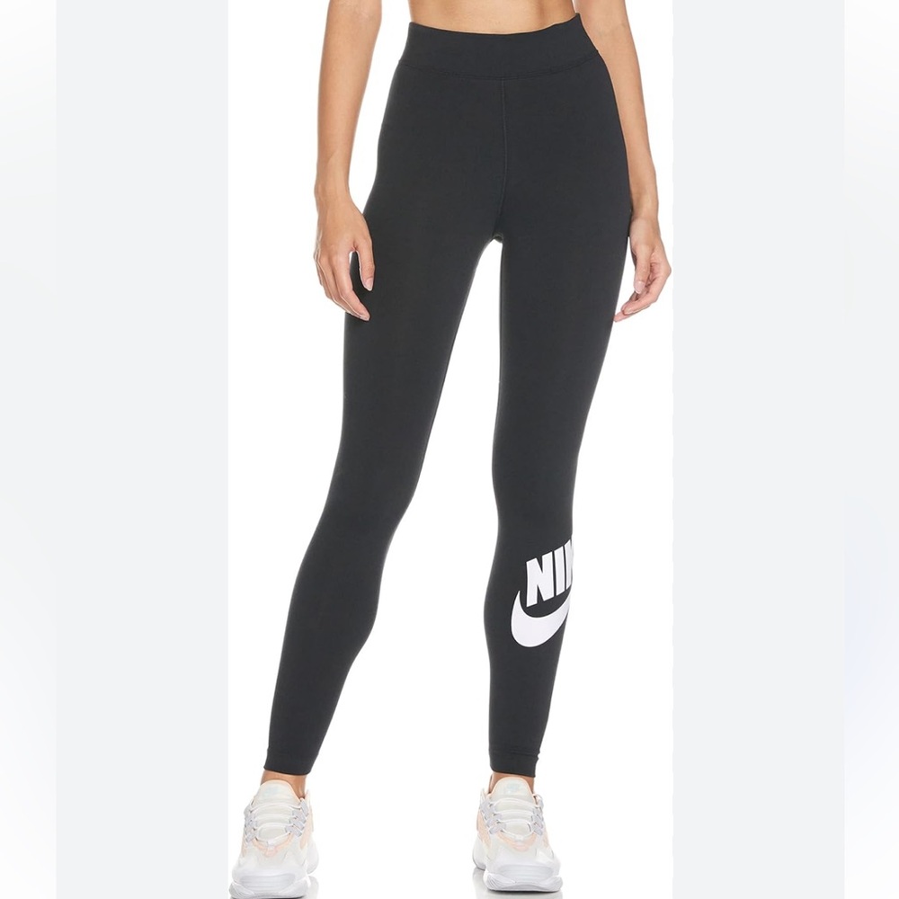 NWOT Nike gray leggings size small